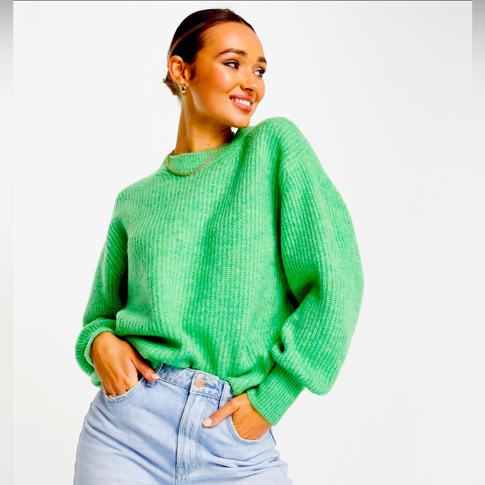 ASOS Green Crew Neck Sweater. size 4